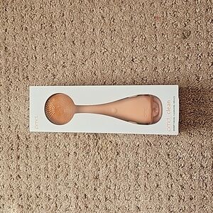 PMD Smart Facial Cleansing Device